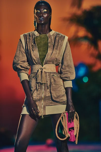 Look 25
